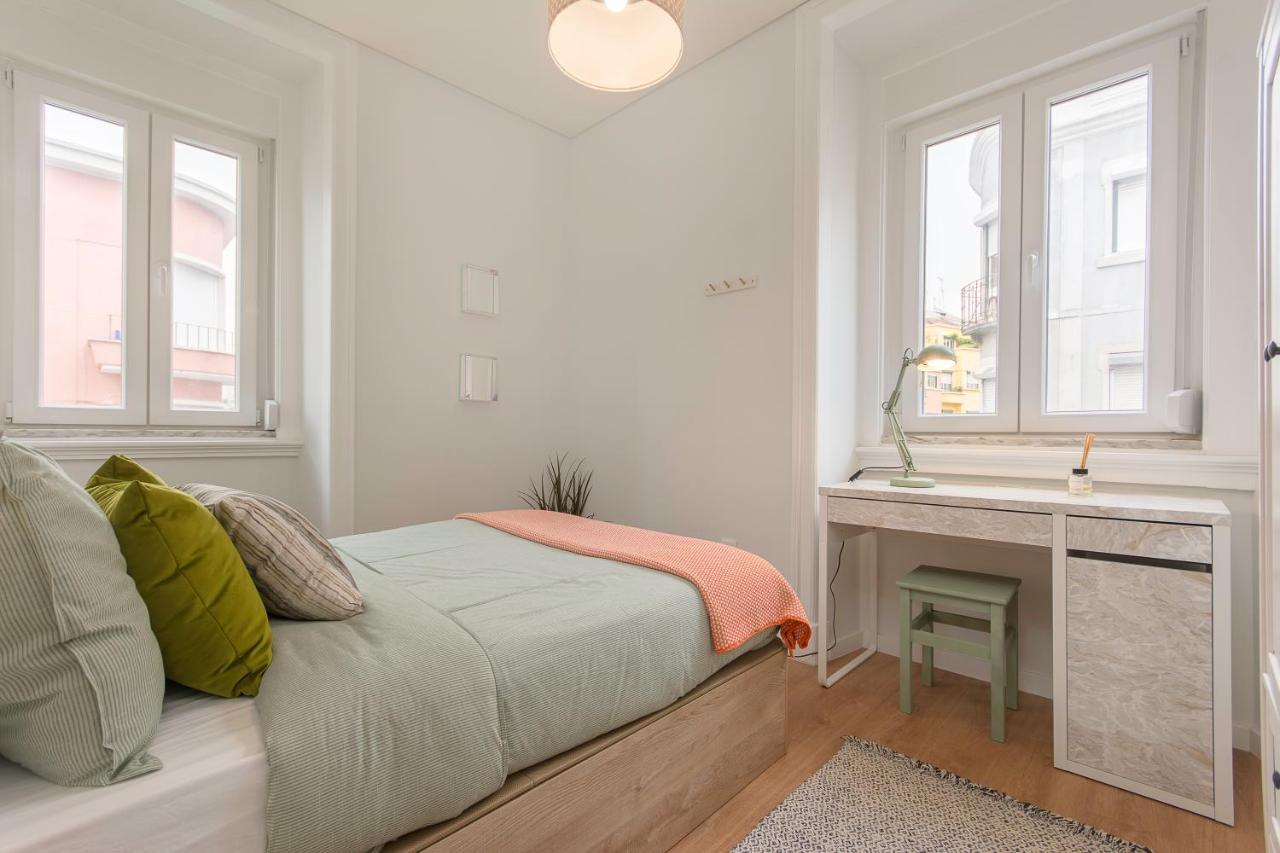 Charming Apartment For A Great Stay In Lissabon Buitenkant foto